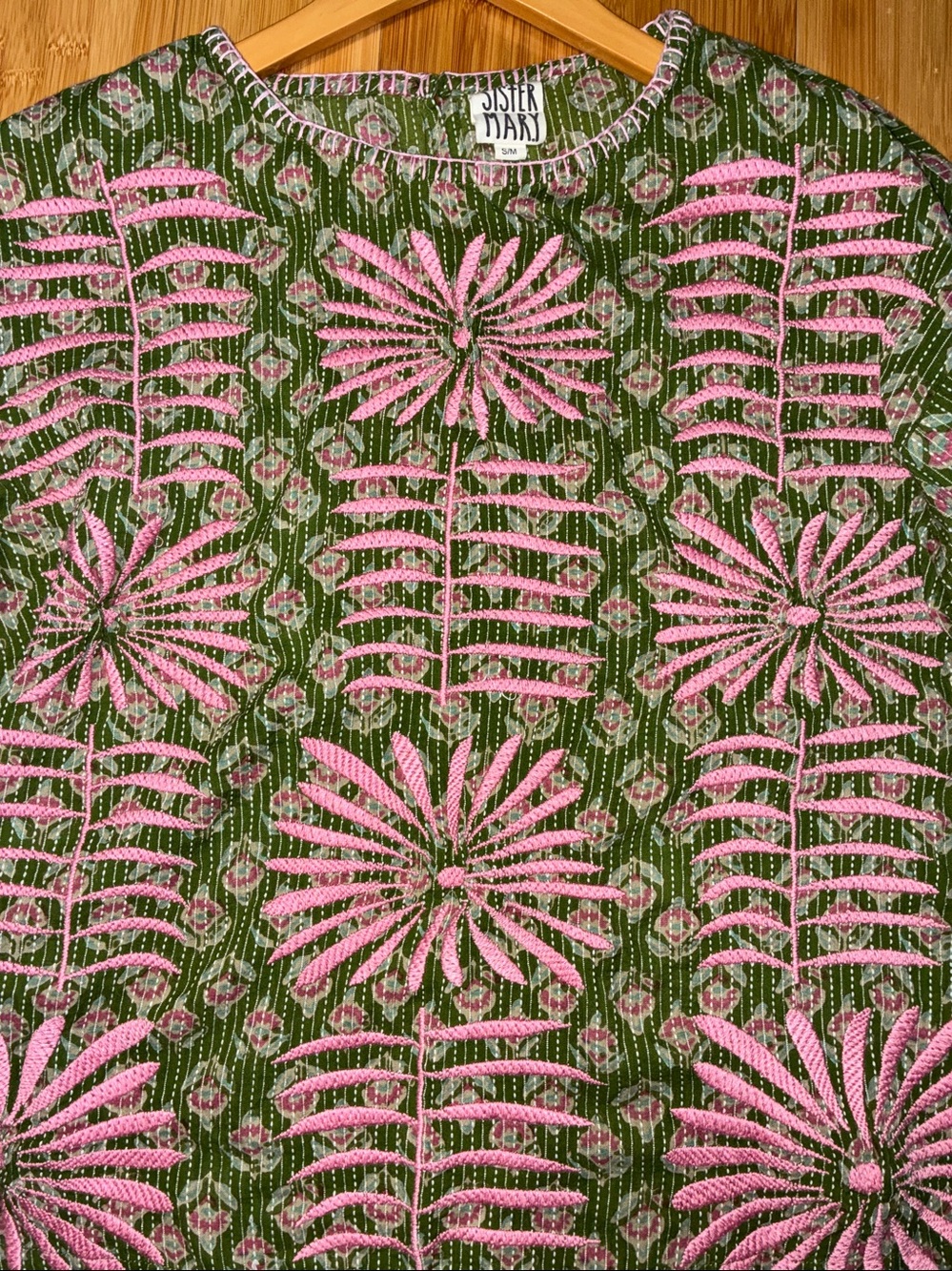 Sister Mary Green & Pink Embroidered Elena Top - Size Small - Picture 3 of 10